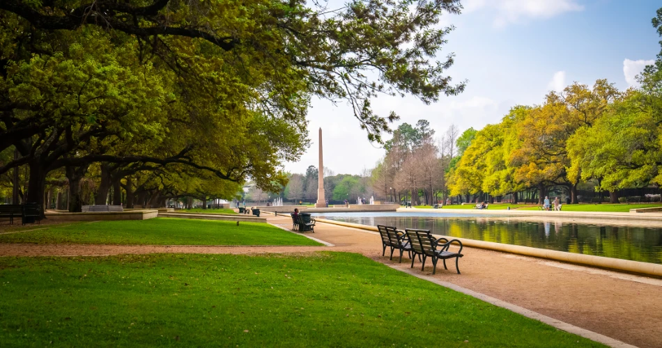9 Best Gardens and Parks in Houston, TX
