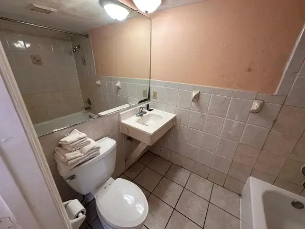 Bestway Inn 5