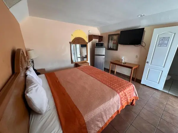 Bestway Inn 7
